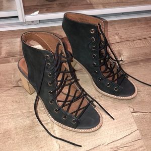 Jeffrey Campbell Minimal Lace Up Free People Sz 7